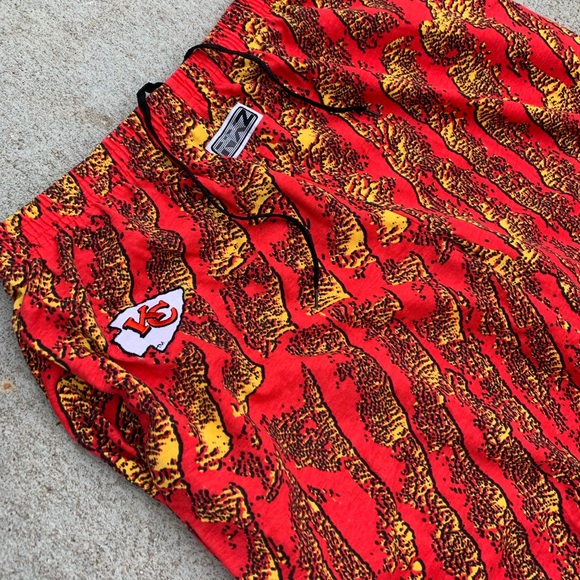 (SOLD) ‼️ NIXZ Zubaz Style KC Chiefs Pants - Picture 2 of 6
